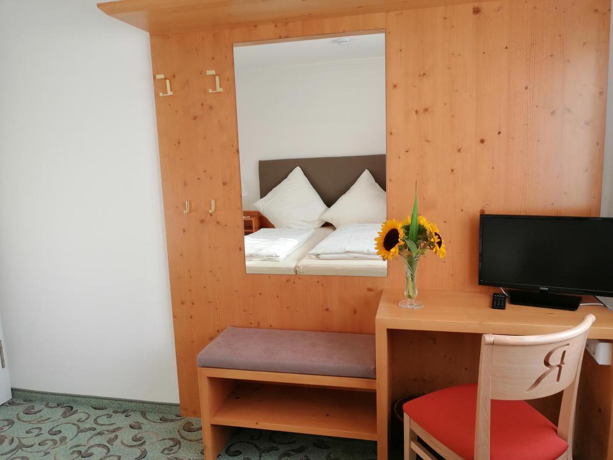 Landhotel Reckenberg Stegen エクステリア 写真